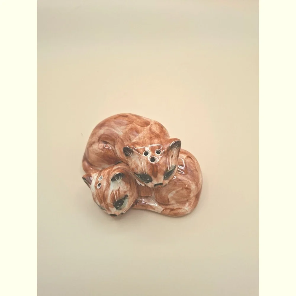 Vintage Ginger Tabby Cat Salt and Pepper Shakers Ceramic Nesting Kittens Set